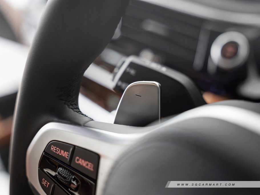 https://i.i-sgcm.com/new_cars/cars/12715/12715_g46