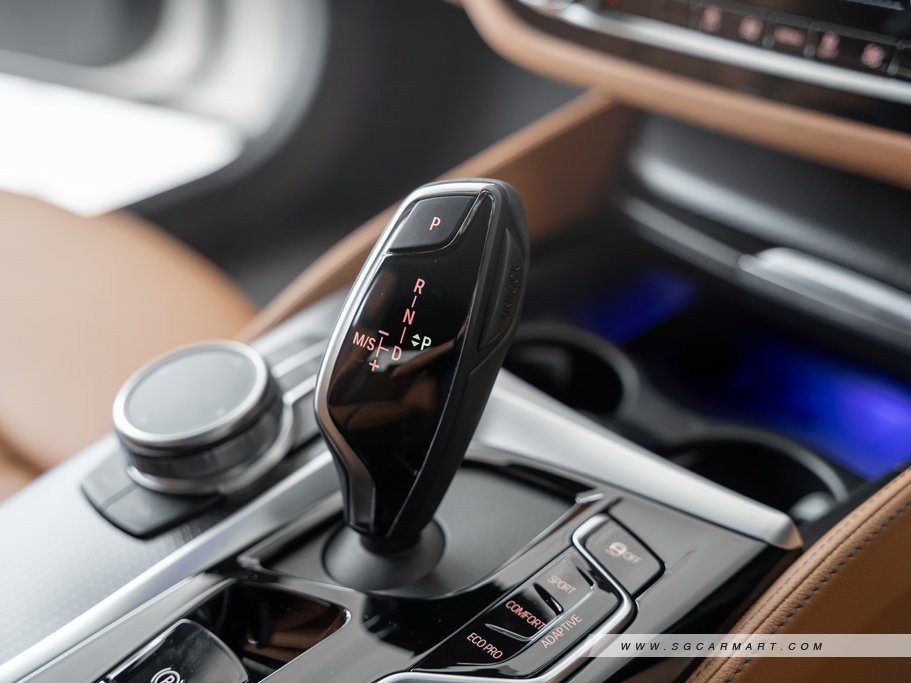 https://i.i-sgcm.com/new_cars/cars/12715/12715_g68