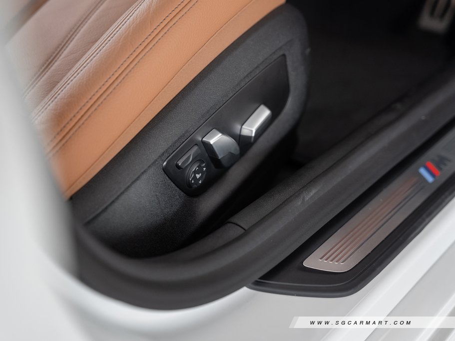 https://i.i-sgcm.com/new_cars/cars/12715/12715_g73