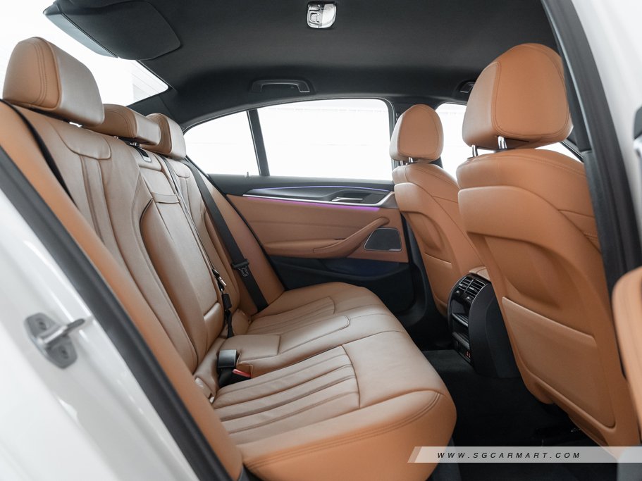 https://i.i-sgcm.com/new_cars/cars/12715/12715_g79