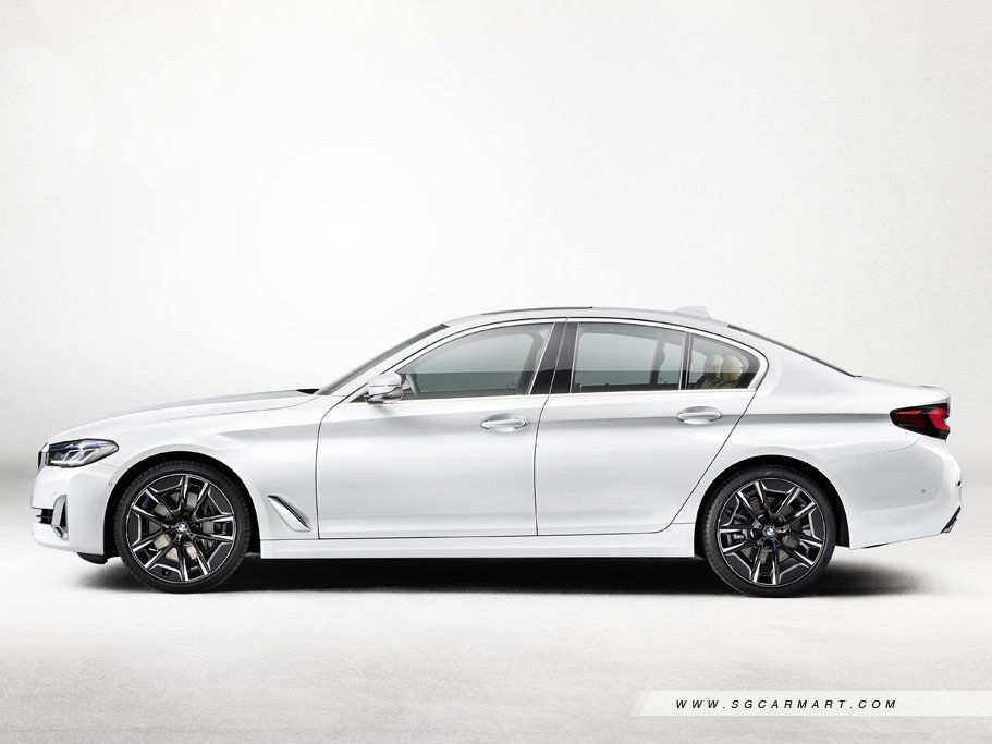 https://i.i-sgcm.com/new_cars/cars/12715/12715_g7