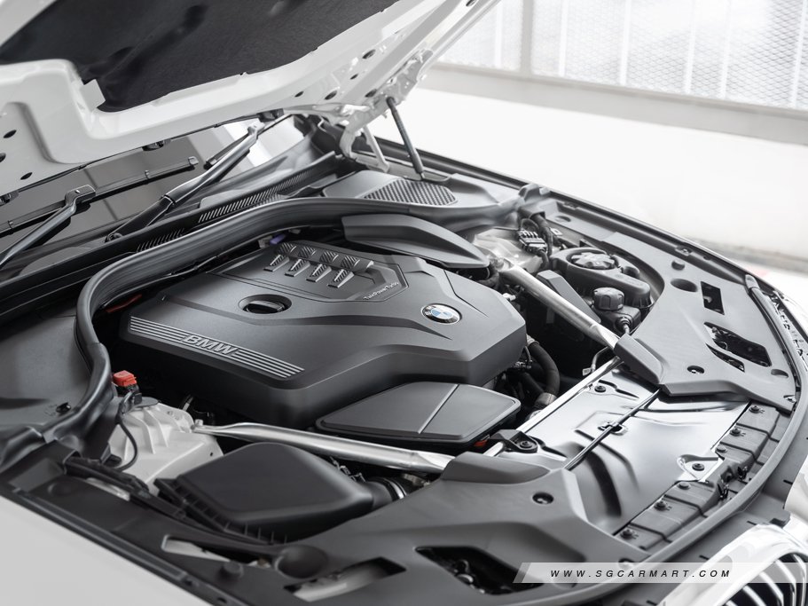 https://i.i-sgcm.com/new_cars/cars/12715/12715_g83