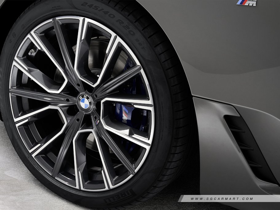 https://i.i-sgcm.com/new_cars/cars/12719/12719_g15