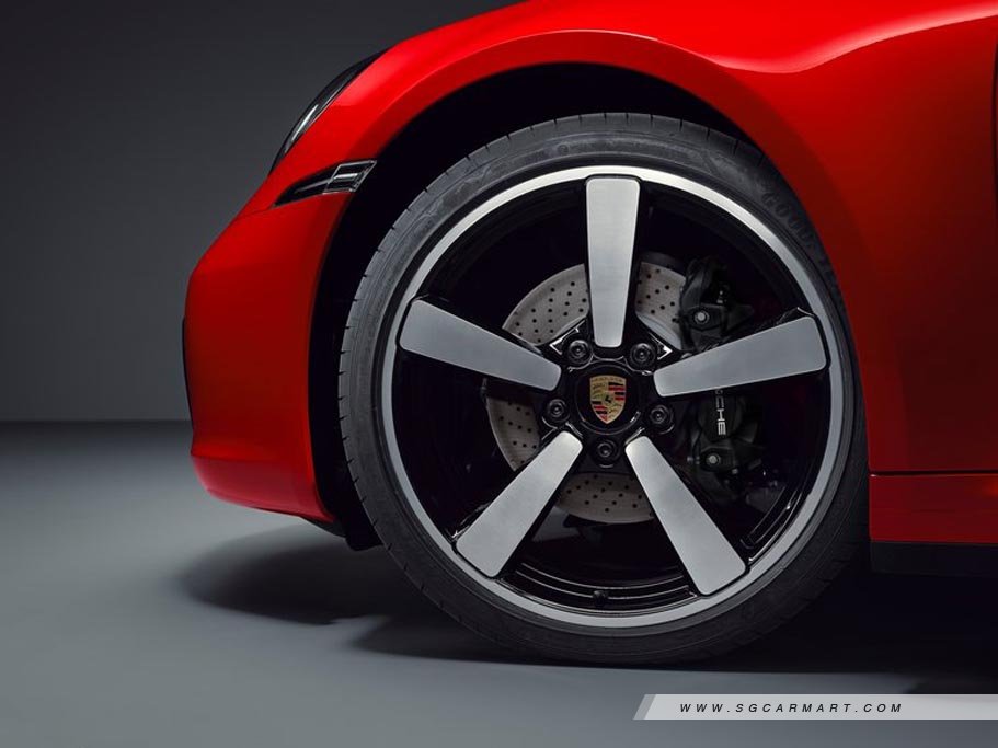 https://i.i-sgcm.com/new_cars/cars/12724/12724_g9