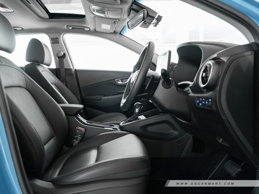 https://i.i-sgcm.com/new_cars/cars/12728/12728_g107