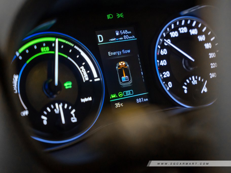 https://i.i-sgcm.com/new_cars/cars/12728/12728_g31