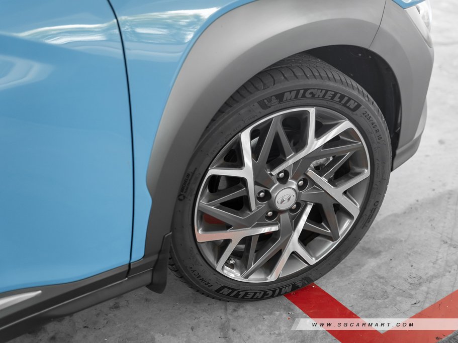 https://i.i-sgcm.com/new_cars/cars/12728/12728_g84
