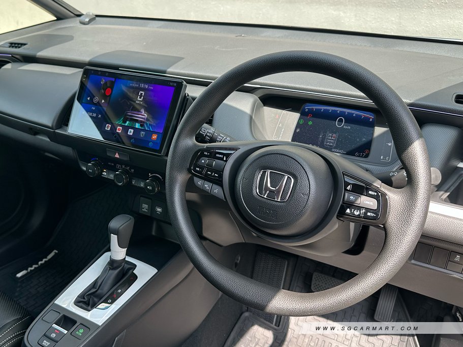 https://i.i-sgcm.com/new_cars/cars/12731/12731_g10