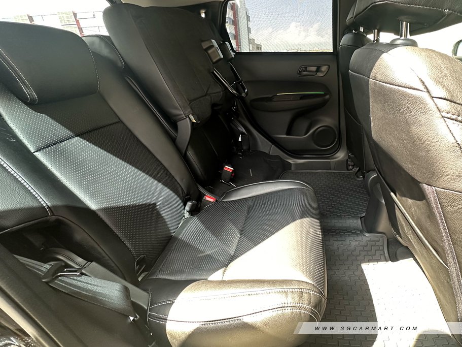 https://i.i-sgcm.com/new_cars/cars/12731/12731_g20