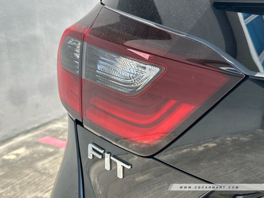 https://i.i-sgcm.com/new_cars/cars/12731/12731_g6