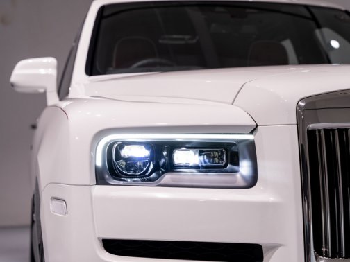 https://i.i-sgcm.com/new_cars/cars/12740/12740_g11