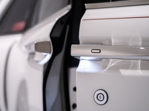 https://i.i-sgcm.com/new_cars/cars/12740/12740_g17