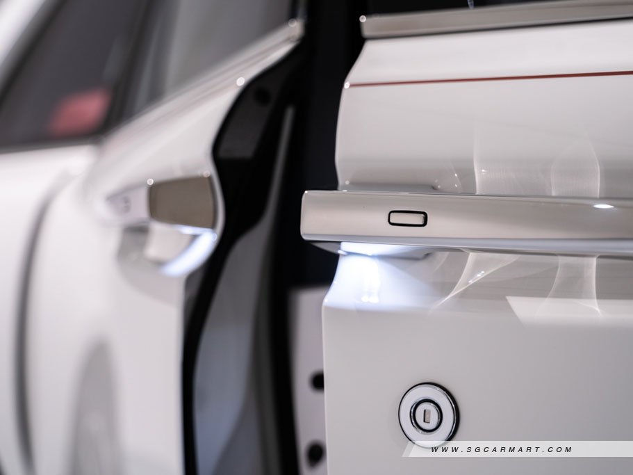 https://i.i-sgcm.com/new_cars/cars/12740/12740_g17