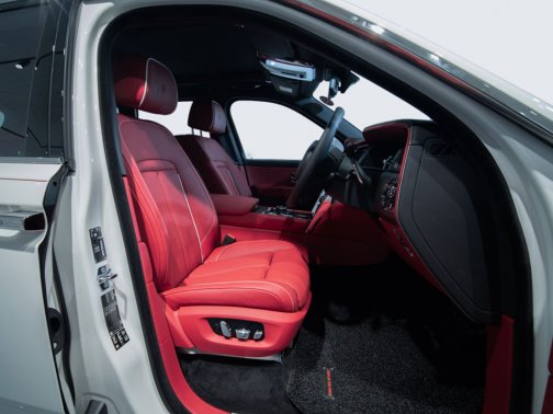 https://i.i-sgcm.com/new_cars/cars/12740/12740_g18