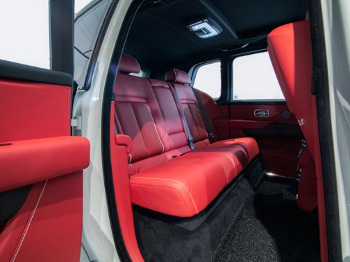 https://i.i-sgcm.com/new_cars/cars/12740/12740_g19