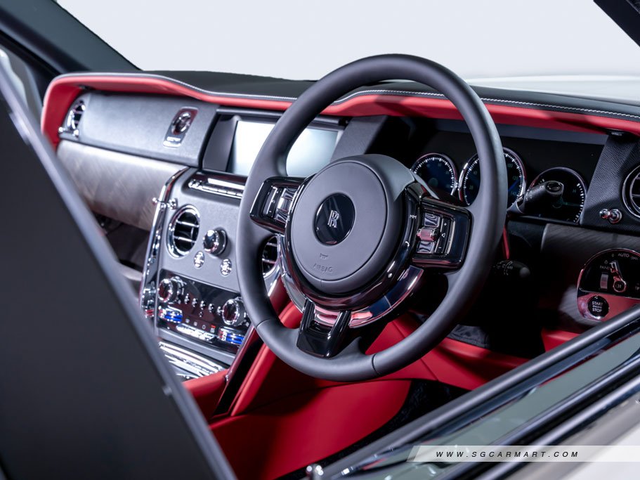 https://i.i-sgcm.com/new_cars/cars/12740/12740_g25
