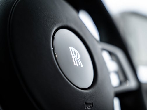 https://i.i-sgcm.com/new_cars/cars/12740/12740_g27