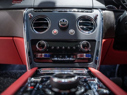 https://i.i-sgcm.com/new_cars/cars/12740/12740_g30