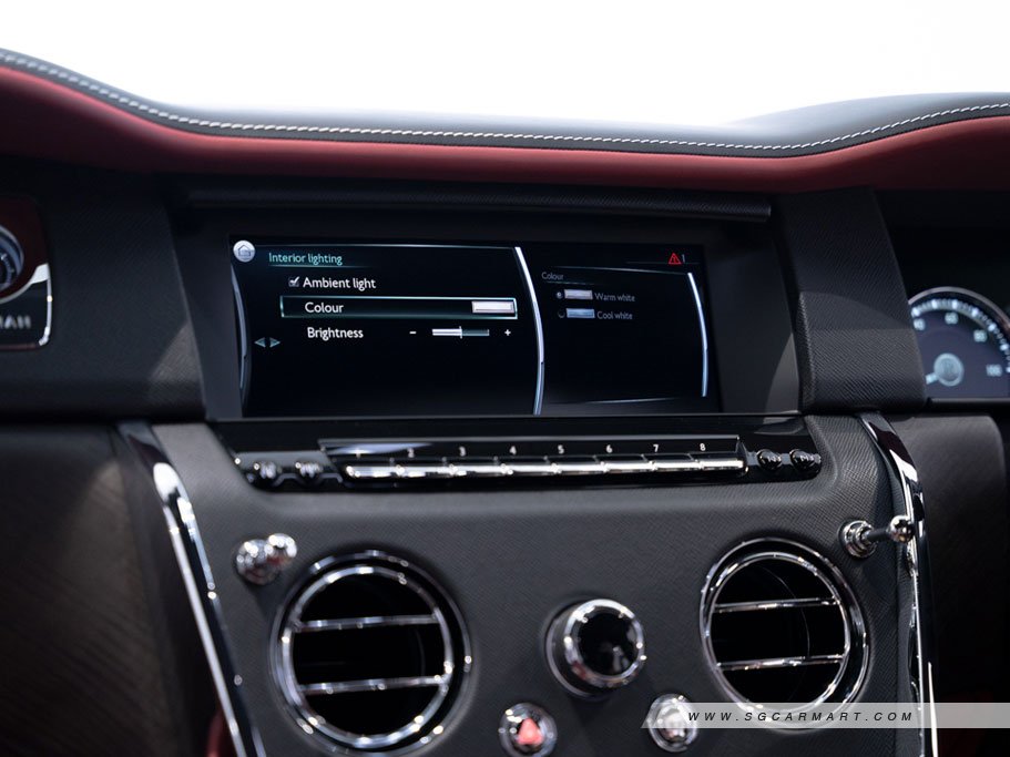 https://i.i-sgcm.com/new_cars/cars/12740/12740_g33