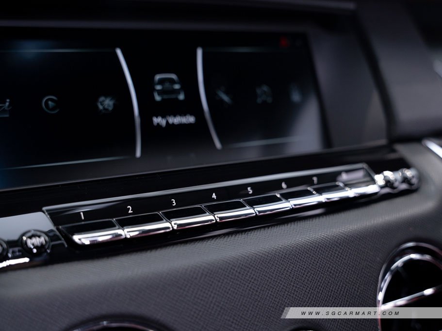 https://i.i-sgcm.com/new_cars/cars/12740/12740_g37