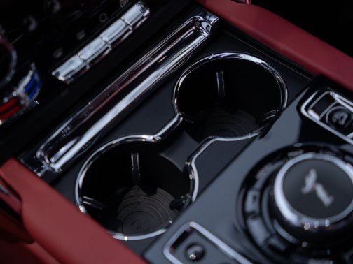https://i.i-sgcm.com/new_cars/cars/12740/12740_g39
