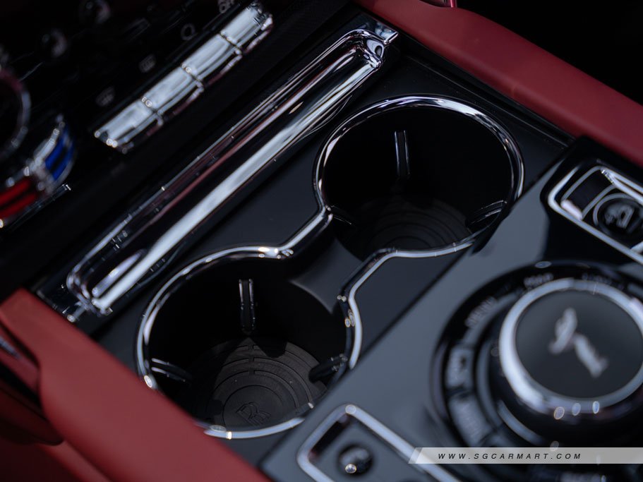 https://i.i-sgcm.com/new_cars/cars/12740/12740_g39