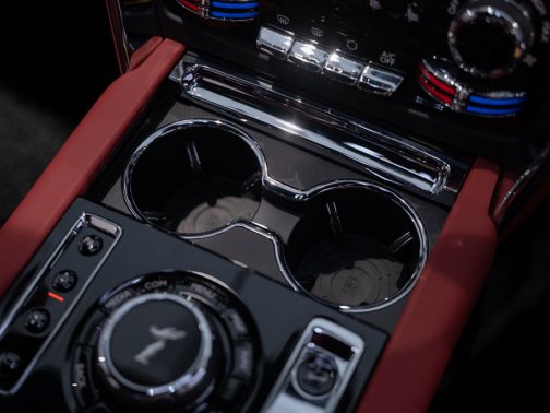 https://i.i-sgcm.com/new_cars/cars/12740/12740_g40