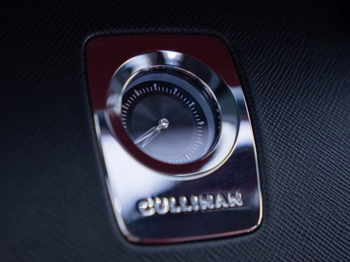 https://i.i-sgcm.com/new_cars/cars/12740/12740_g41