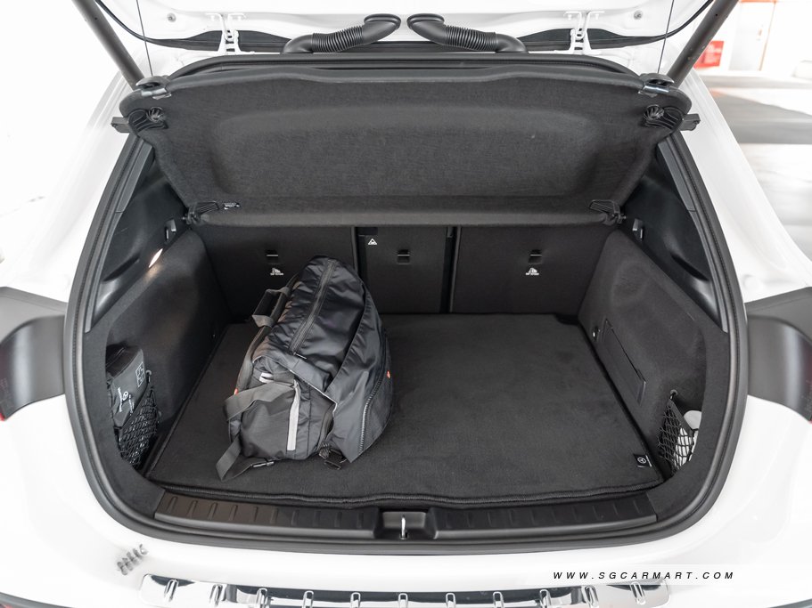 https://i.i-sgcm.com/new_cars/cars/12746/12746_g125