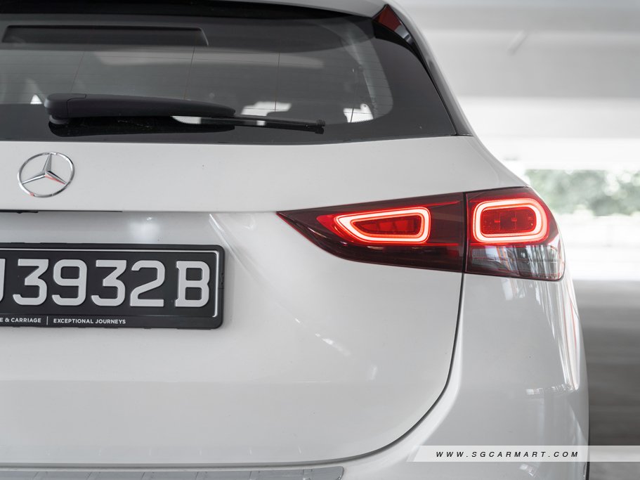 https://i.i-sgcm.com/new_cars/cars/12746/12746_g33