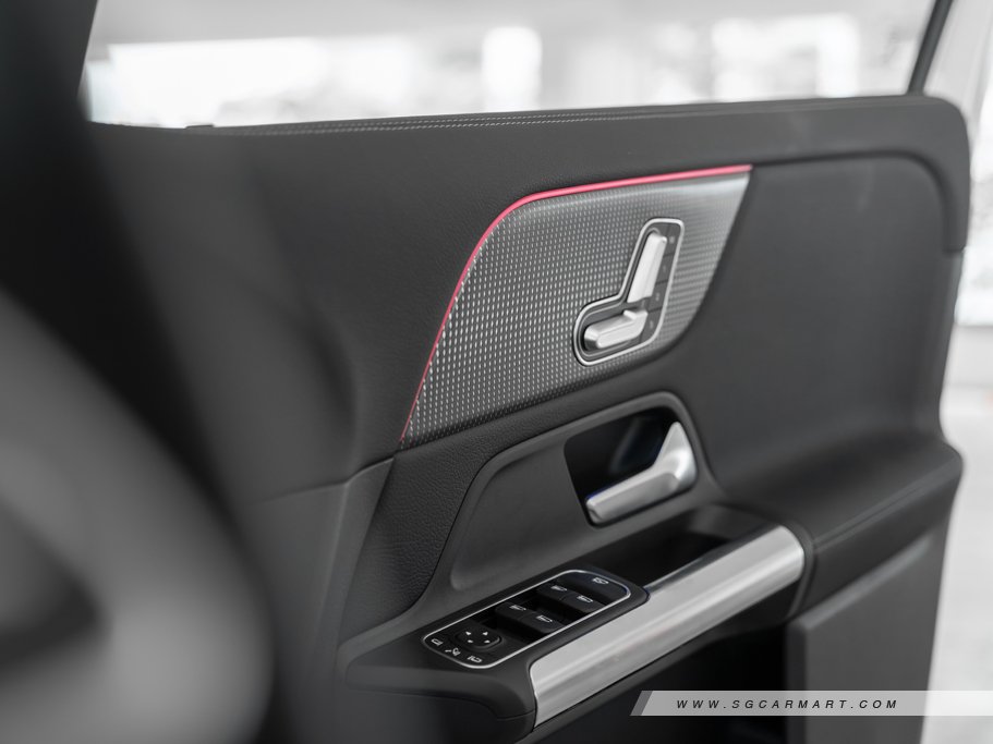 https://i.i-sgcm.com/new_cars/cars/12746/12746_g64