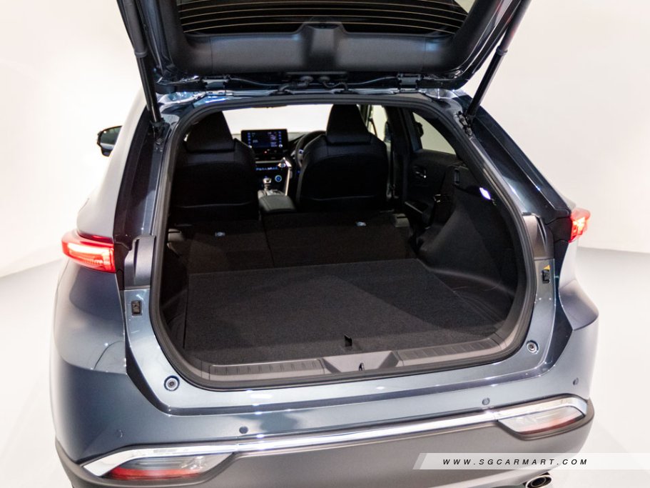 https://i.i-sgcm.com/new_cars/cars/12747/12747_g20