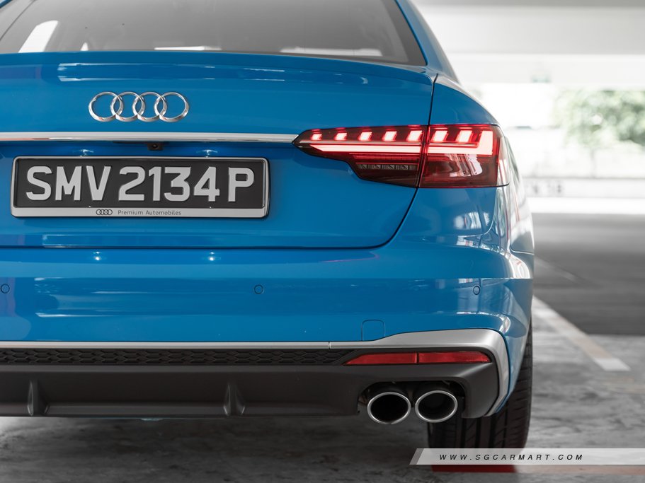 https://i.i-sgcm.com/new_cars/cars/12748/12748_g37