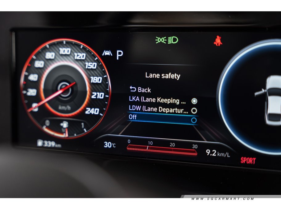 https://i.i-sgcm.com/new_cars/cars/12749/12749_g63