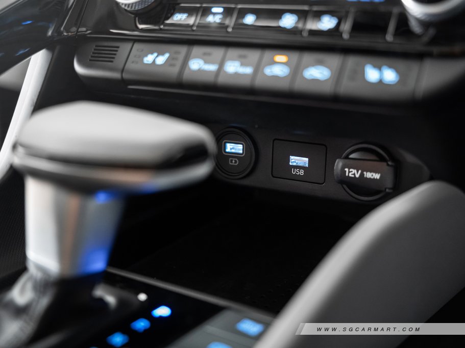 https://i.i-sgcm.com/new_cars/cars/12749/12749_g73