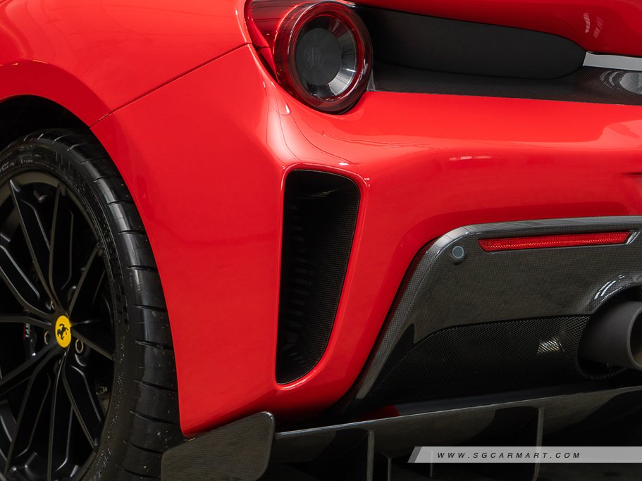 https://i.i-sgcm.com/new_cars/cars/12751/12751_g22