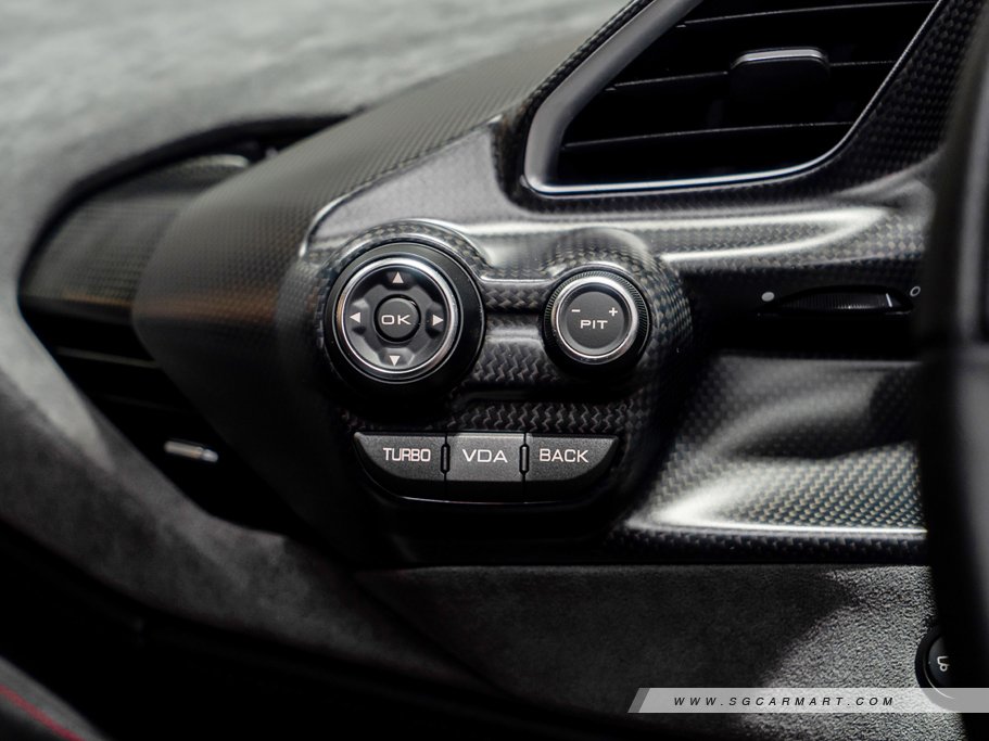 https://i.i-sgcm.com/new_cars/cars/12751/12751_g40