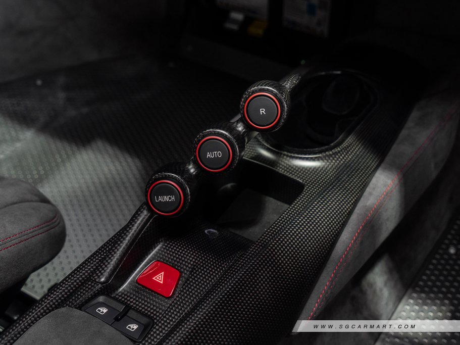 https://i.i-sgcm.com/new_cars/cars/12751/12751_g42