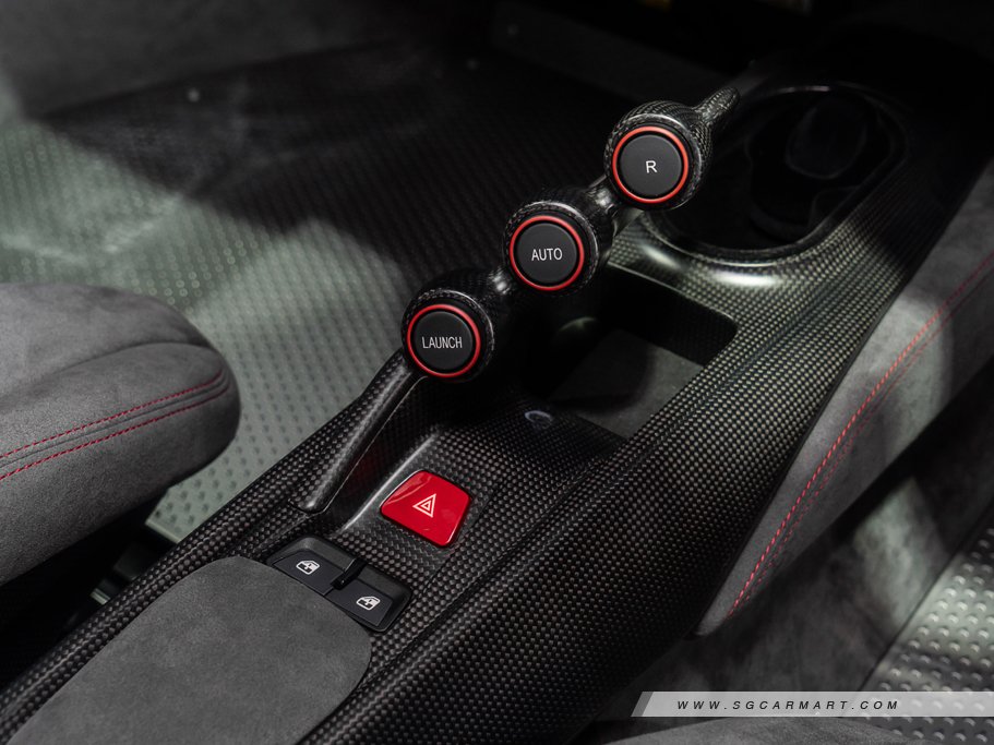 https://i.i-sgcm.com/new_cars/cars/12751/12751_g43
