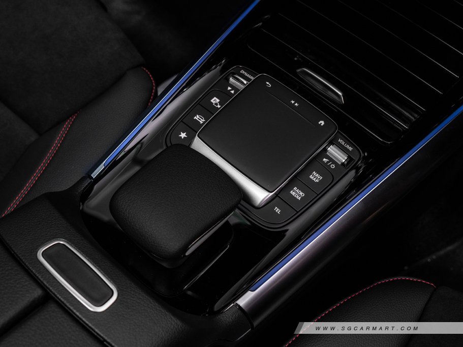 https://i.i-sgcm.com/new_cars/cars/12753/12753_g221