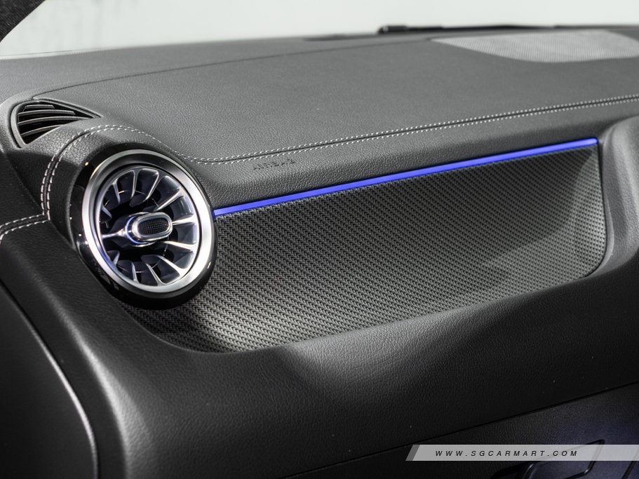 https://i.i-sgcm.com/new_cars/cars/12753/12753_g288