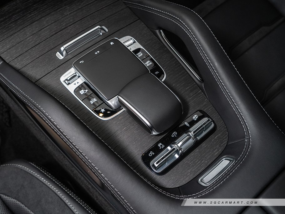 https://i.i-sgcm.com/new_cars/cars/12754/12754_g49
