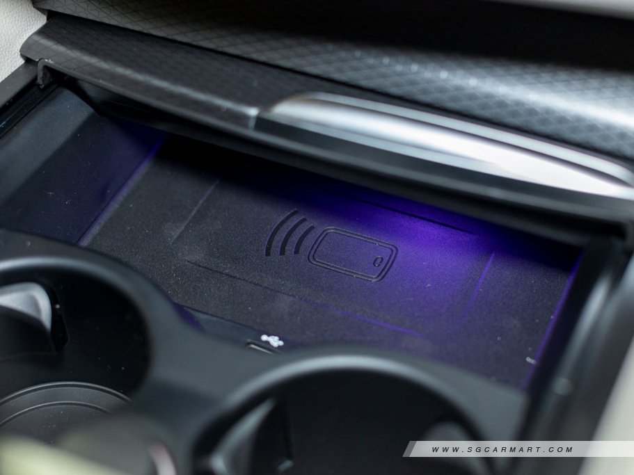 BMW 5 Series Sedan Mild Hybrid 520i M Sport 12
