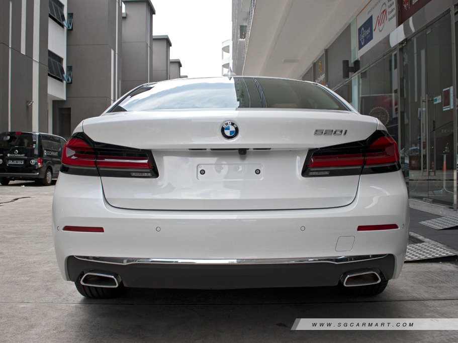 https://i.i-sgcm.com/new_cars/cars/12755/12755_g26