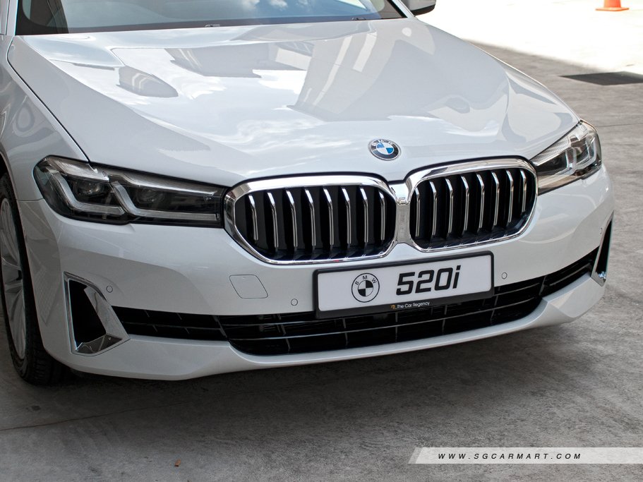 https://i.i-sgcm.com/new_cars/cars/12755/12755_g27