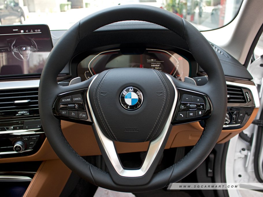 https://i.i-sgcm.com/new_cars/cars/12755/12755_g37
