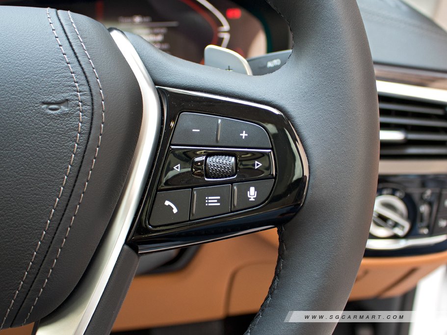 https://i.i-sgcm.com/new_cars/cars/12755/12755_g40