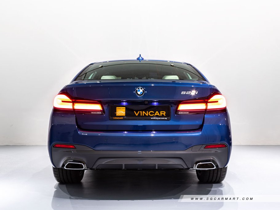 BMW 5 Series Sedan Mild Hybrid 520i M Sport 5