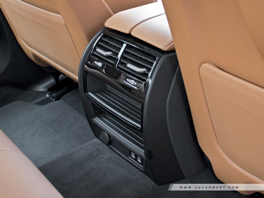 https://i.i-sgcm.com/new_cars/cars/12755/12755_g71