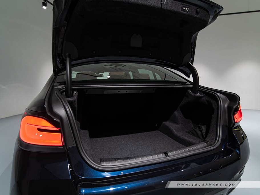 https://i.i-sgcm.com/new_cars/cars/12755/12755_g89